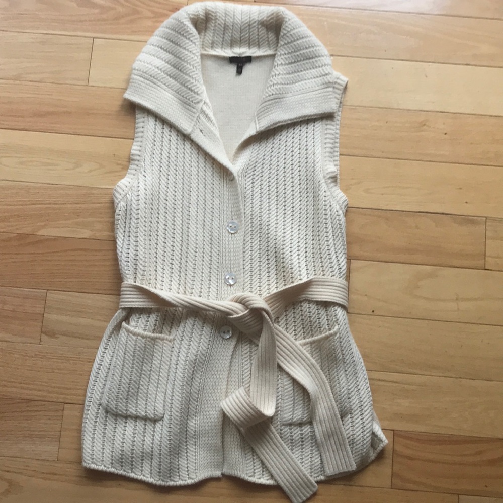 Escada 100% cashmere vest ivory size 44